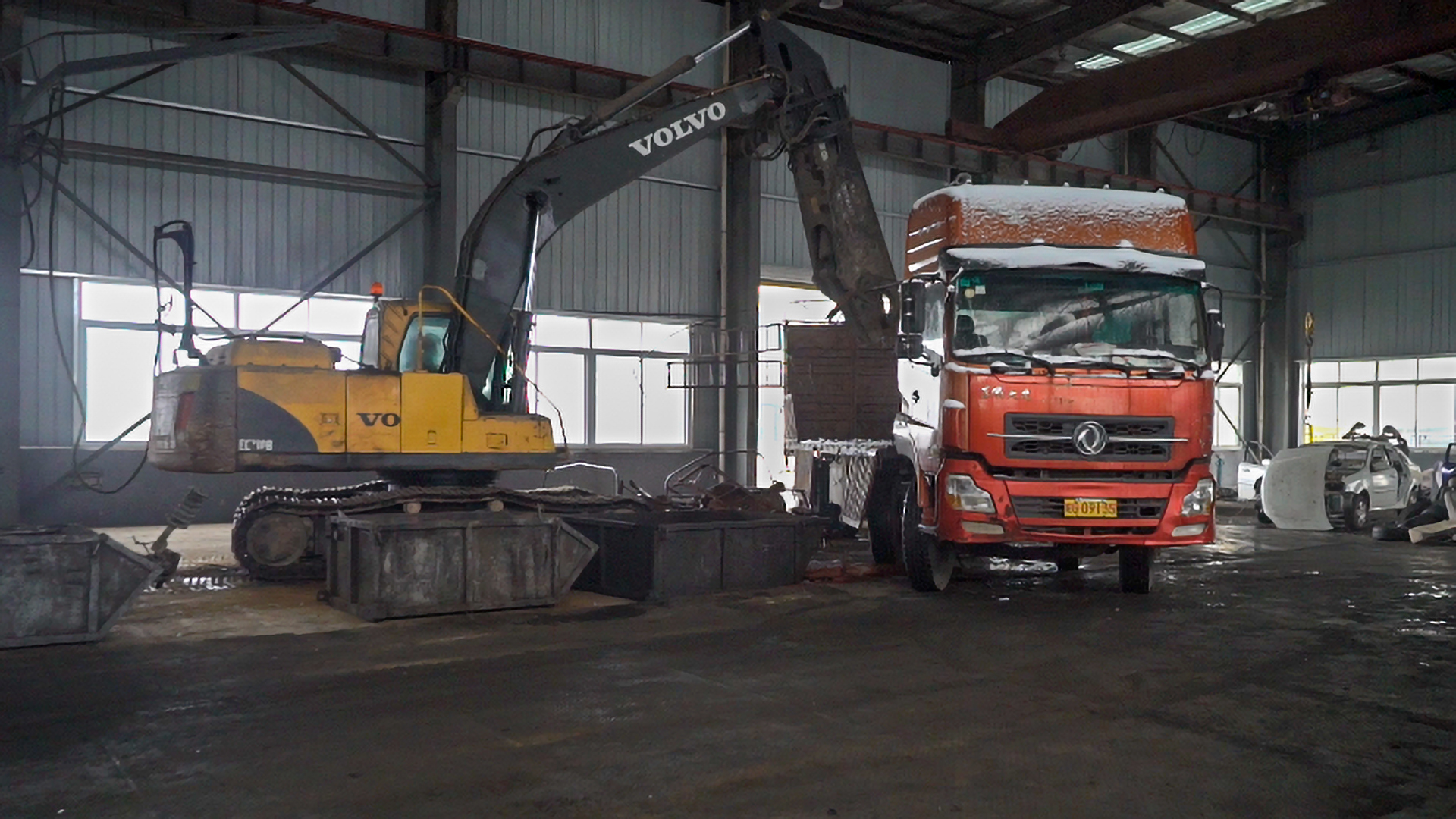 我市首輛國三及以下排放標(biāo)準(zhǔn)營運(yùn)柴油貨車拆解報(bào)廢